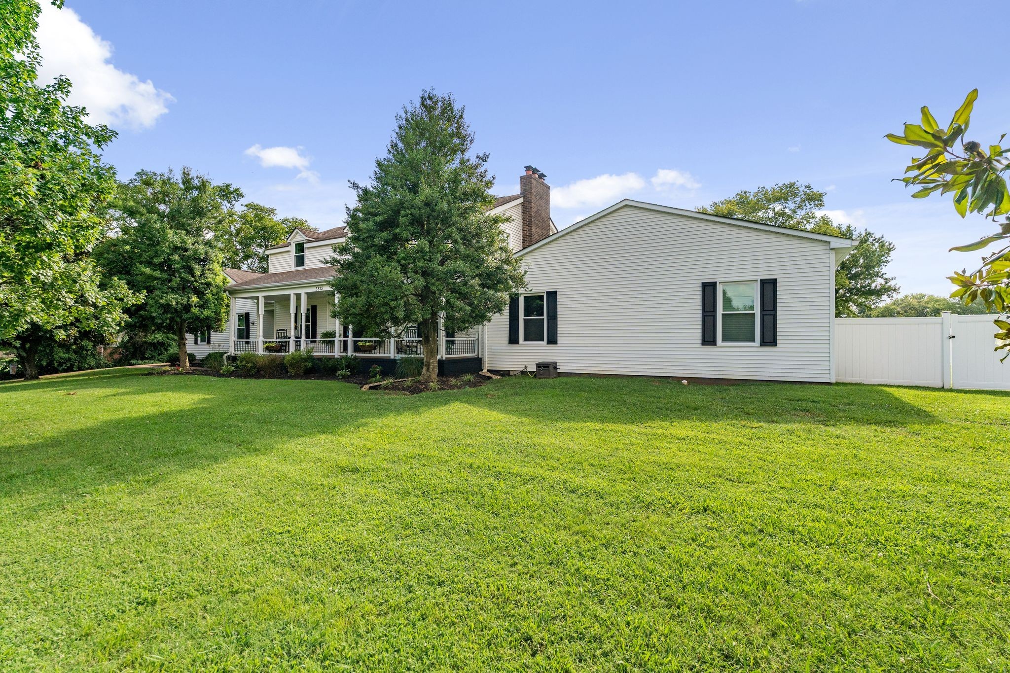 3813 Lebanon Road Murfreesboro, TN 37129 - Photo 2 of 37