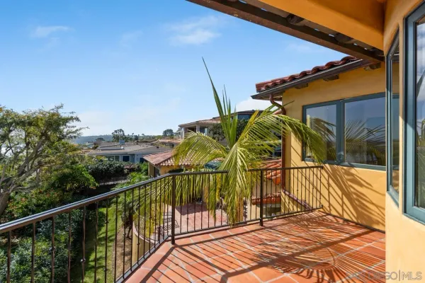 $4,295,000 | 3235 Harbor View Drive, San Diego, CA 92106