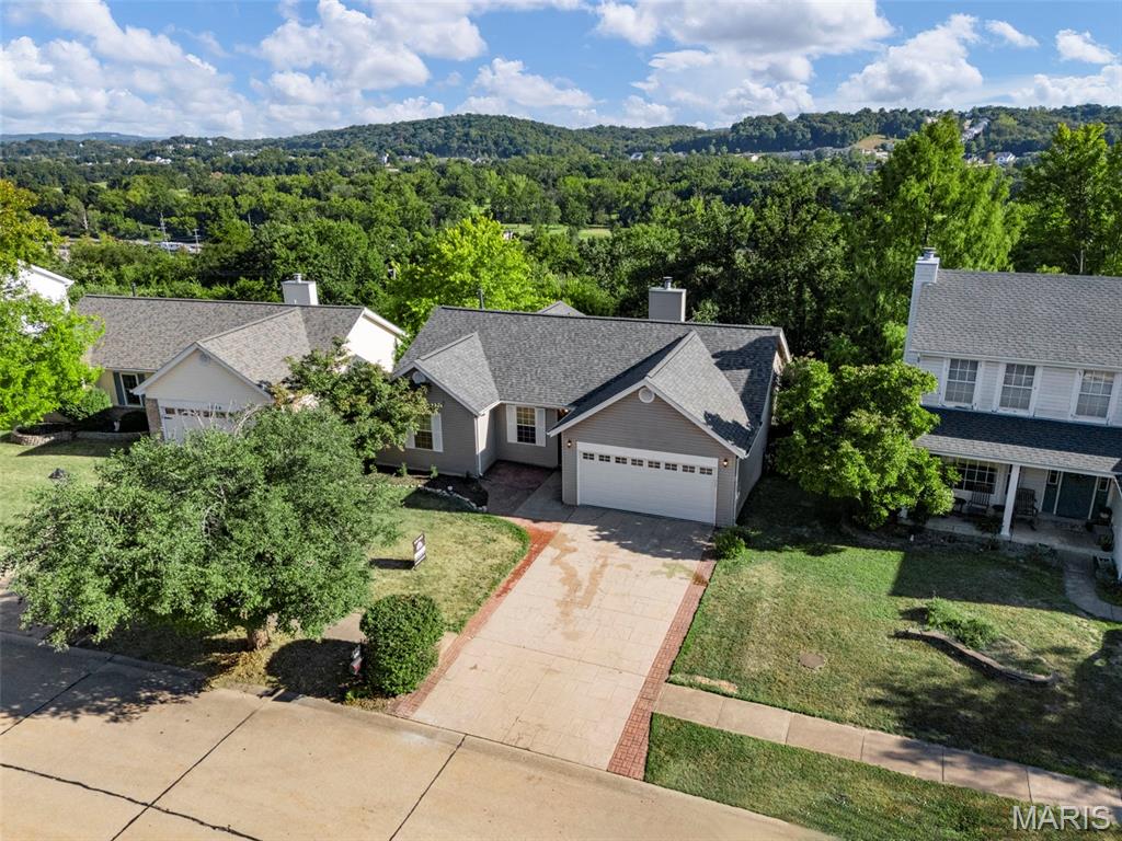 1362 Hunters Hollow Court Eureka, MO 63025 - Photo 2 of 28