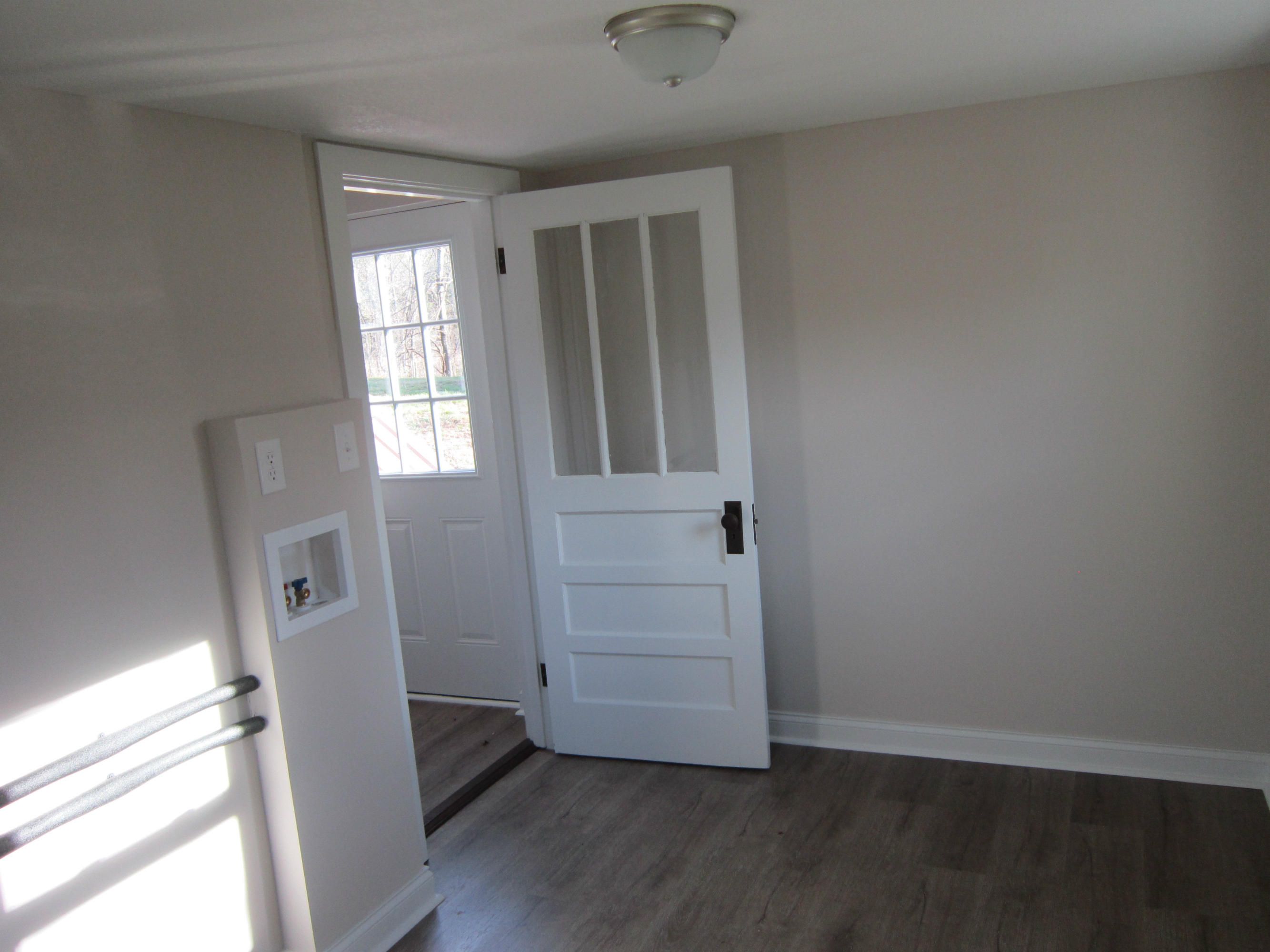 240 Blockhouse Road Maryville, TN 37803 - Photo 14 of 22 Laundry Room