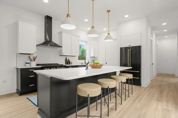 $1,124,999 | 1912 Madison Avenue, Austin, TX 78757