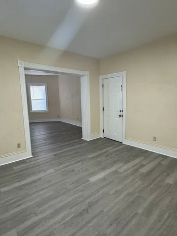 $2,300 | 23 Endicott Street, Unit 2, Worcester, MA 01610