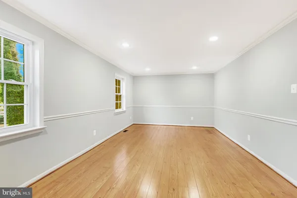 $3,400 | 10401 Courthouse Drive, Fairfax, VA 22030