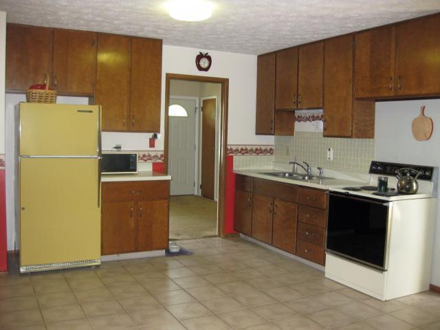 7920 Partridge Road Indianapolis, IN 46227 - Photo 7 of 12 Gallery Image 7