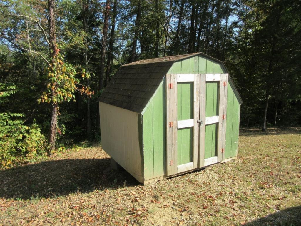 823 Oak Hills Road Mosheim, TN 37818 - Photo 11 of 20 storage building 2