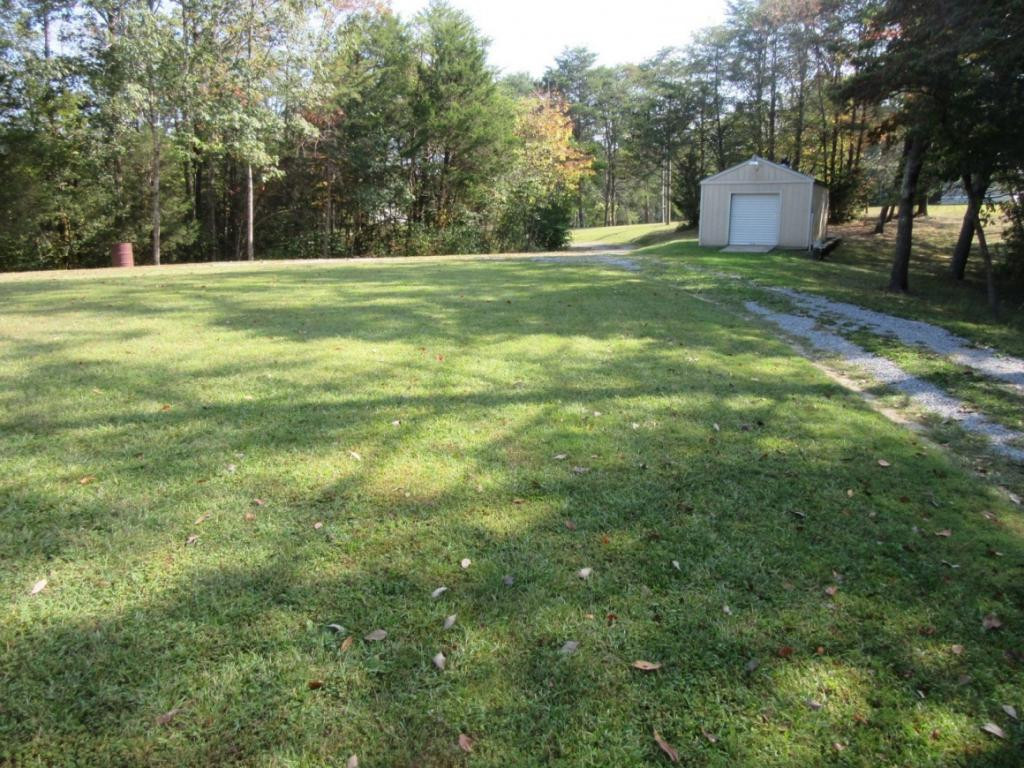 823 Oak Hills Road Mosheim, TN 37818 - Photo 8 of 20 front yard