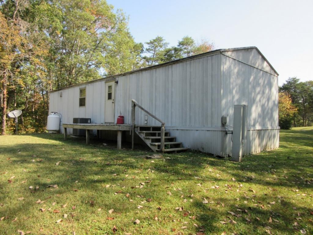 823 Oak Hills Road Mosheim, TN 37818 - Photo 9 of 20 rear