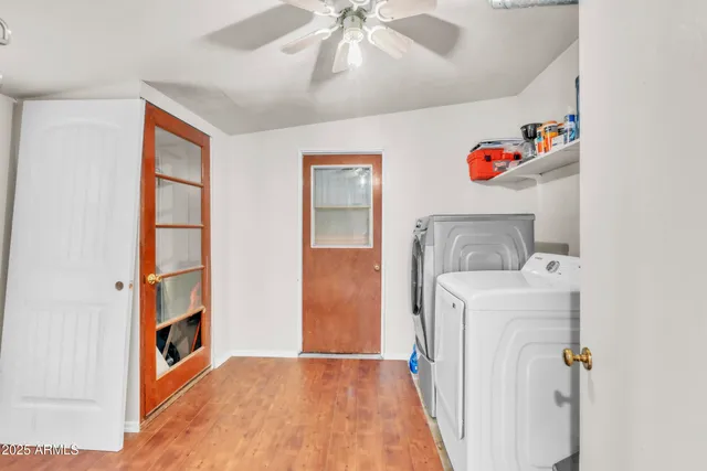 a view of washer and dryer in a room
