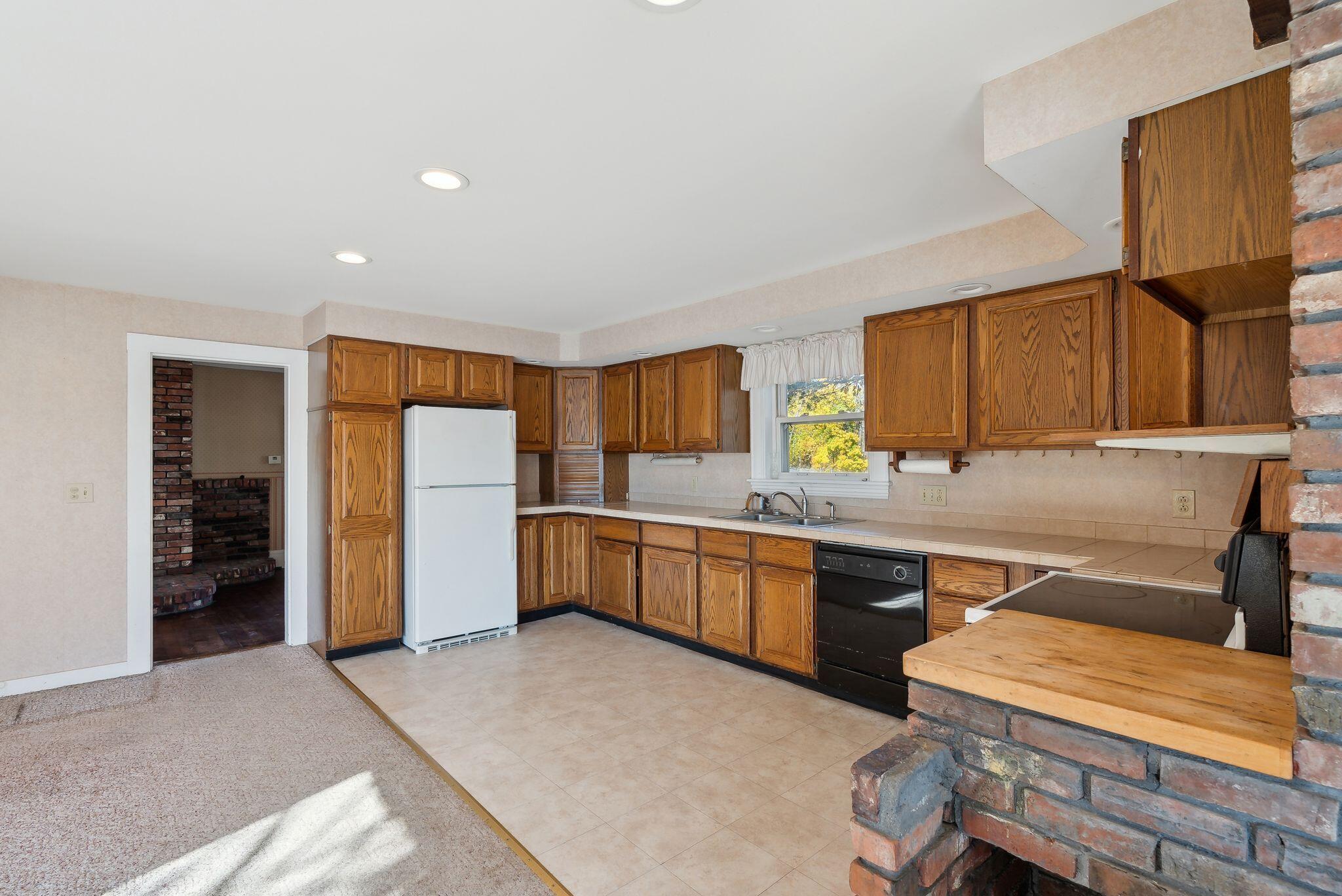 483 North River Road Auburn, ME 04210 - Photo 20 of 63 33_DSC08978