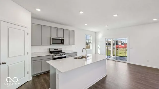 $394,900 | 6048 Madera Drive, Whitestown, IN 46075