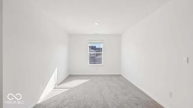 $394,900 | 6048 Madera Drive, Whitestown, IN 46075