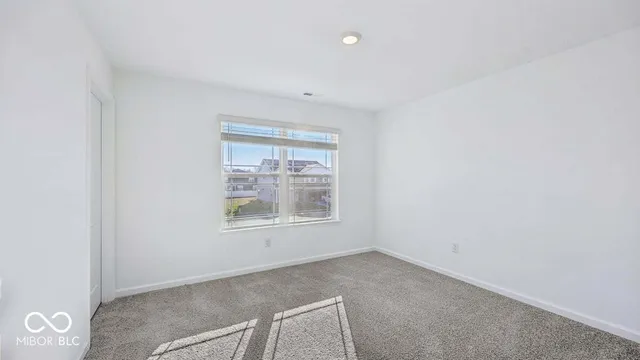 $394,900 | 6048 Madera Drive, Whitestown, IN 46075