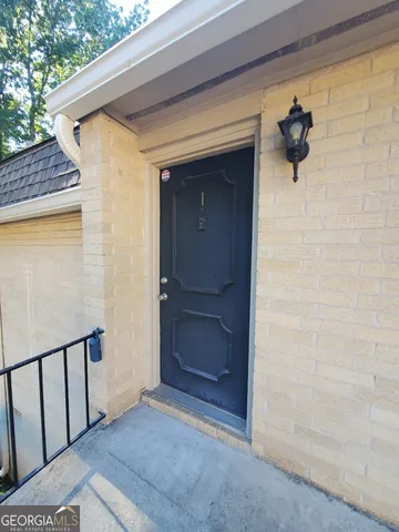 $1,300 | 5400 Roswell Road, Unit K 1, Sandy Springs, GA 30342
