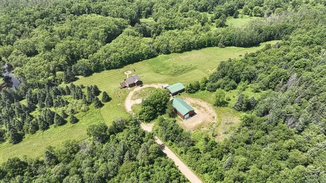 $950,000 | 75500 Joe Rein Road, Glidden, WI 54527
