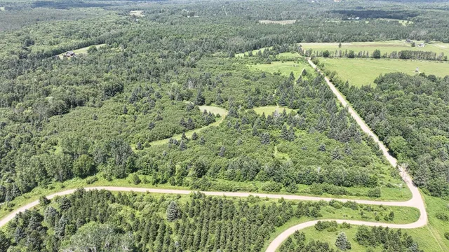 $950,000 | 75500 Joe Rein Road, Glidden, WI 54527