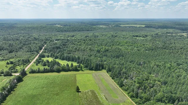 $950,000 | 75500 Joe Rein Road, Glidden, WI 54527