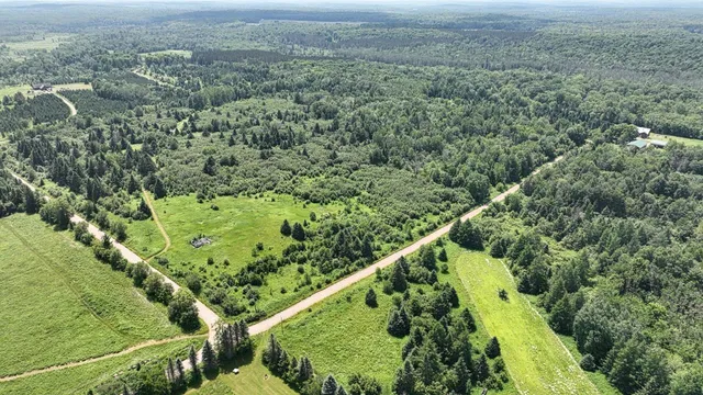 $950,000 | 75500 Joe Rein Road, Glidden, WI 54527