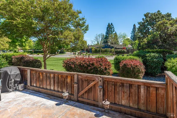 $1,050,000 | 1913 Hopper Way, Yountville, CA 94599