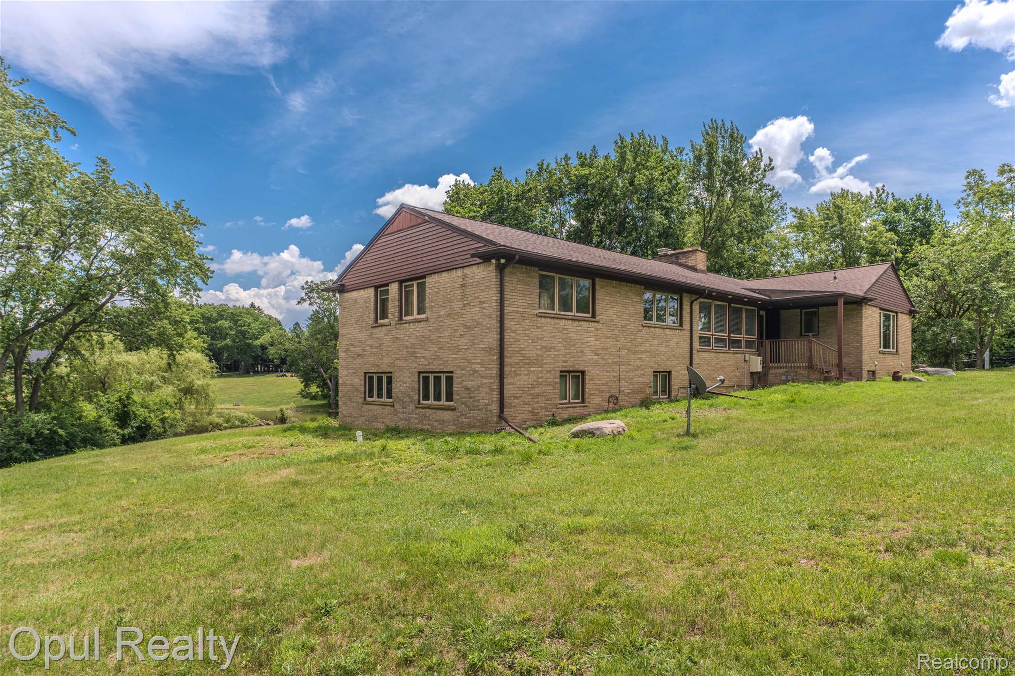 6455 Norham Road Bloomfield Hills, MI 48301 - Photo 20 of 93 019_32.jpg