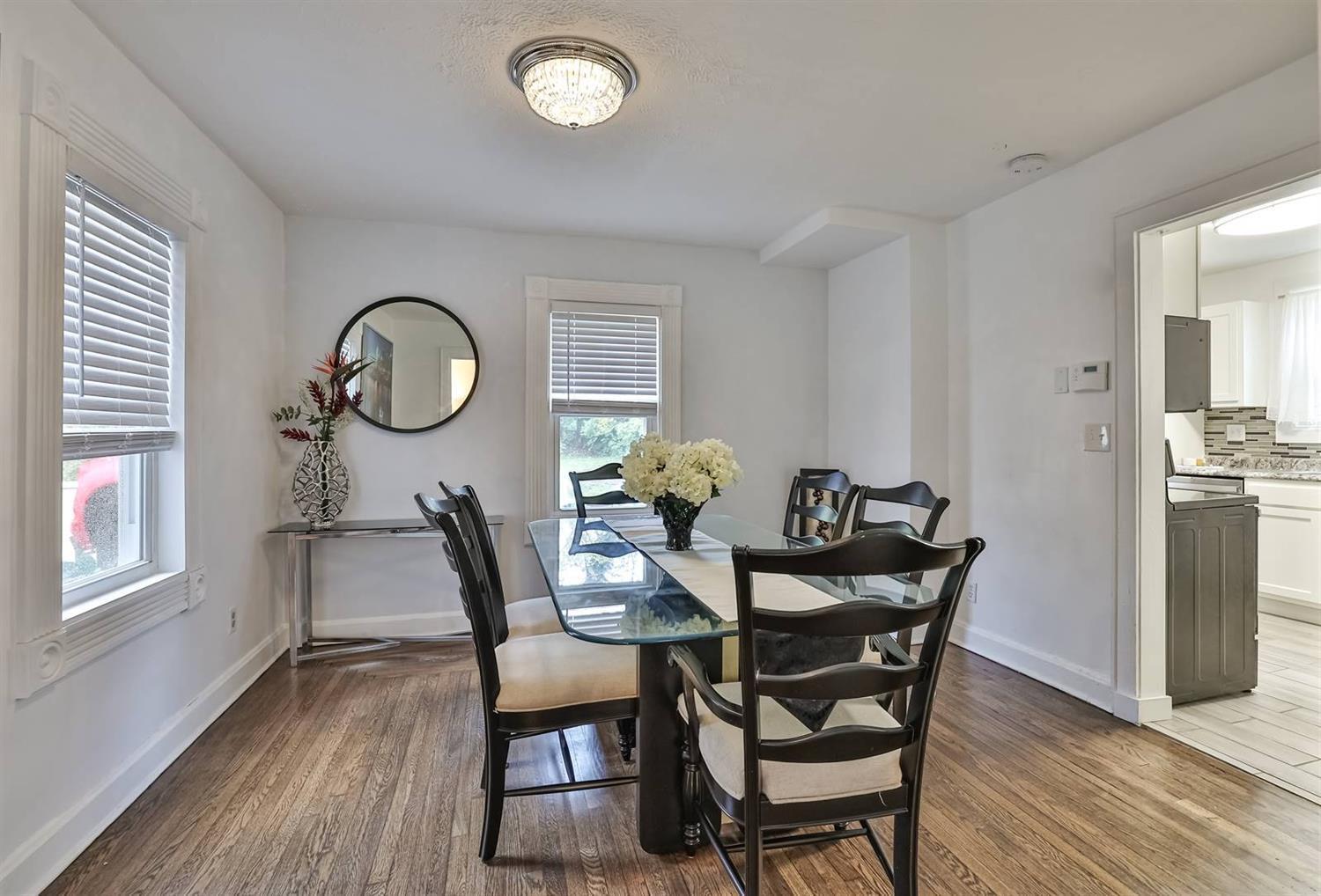 7159 Reading Road Cincinnati, OH 45237 - Photo 11 of 31