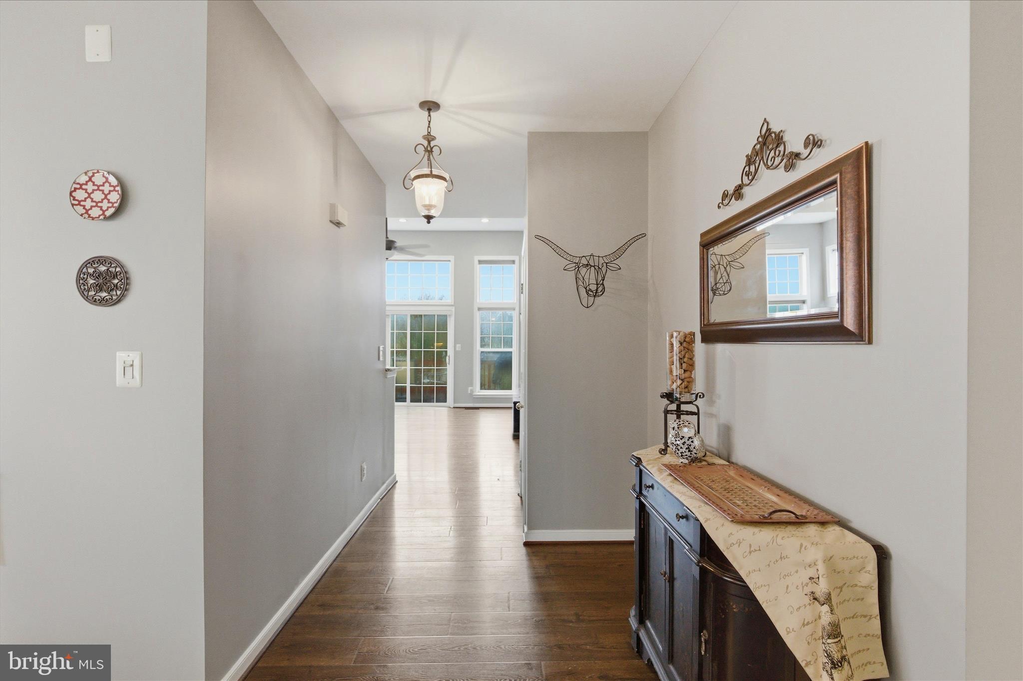 43605 Wembley Lane Chantilly, VA 20152 - Photo 40 of 41 open floorplan, LVP & neutral decor