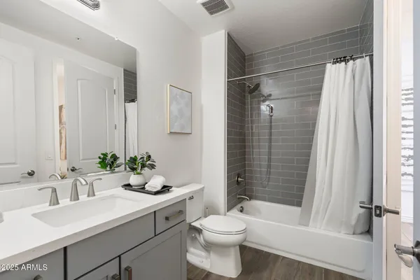 $650,000 | 5100 East Rancho Paloma Drive, Unit 1044, Cave Creek, AZ 85331