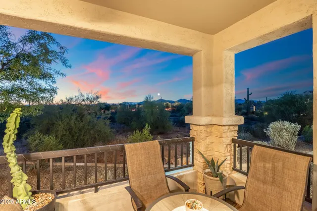 $689,000 | 5100 East Rancho Paloma Drive, Unit 1044, Cave Creek, AZ 85331