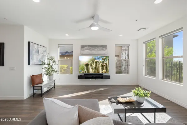 $650,000 | 5100 East Rancho Paloma Drive, Unit 1044, Cave Creek, AZ 85331