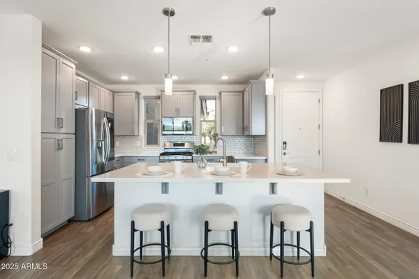 $650,000 | 5100 East Rancho Paloma Drive, Unit 1044, Cave Creek, AZ 85331