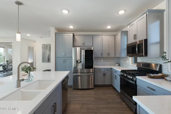 $650,000 | 5100 East Rancho Paloma Drive, Unit 1044, Cave Creek, AZ 85331