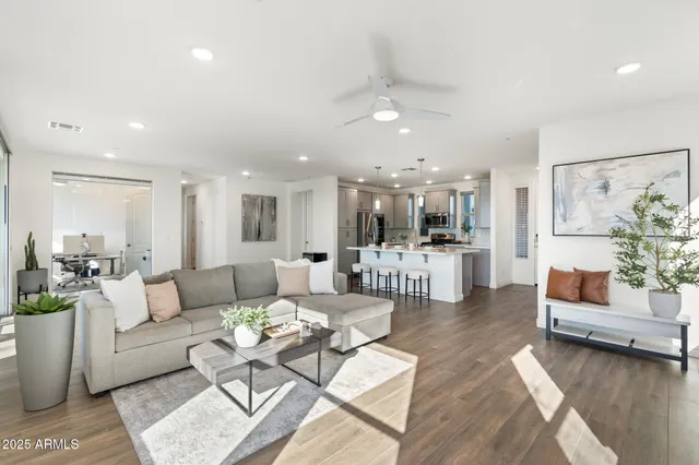 $689,000 | 5100 East Rancho Paloma Drive, Unit 1044, Cave Creek, AZ 85331