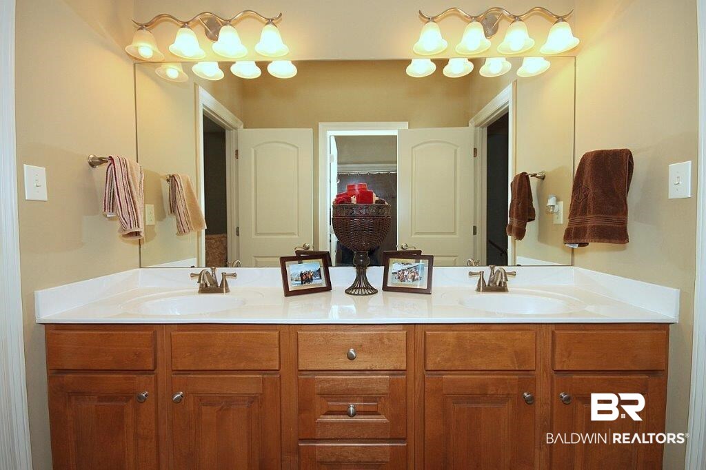 29991 Dolive Ridge Daphne, AL 36527 - Photo 26 of 50 Guest Bath