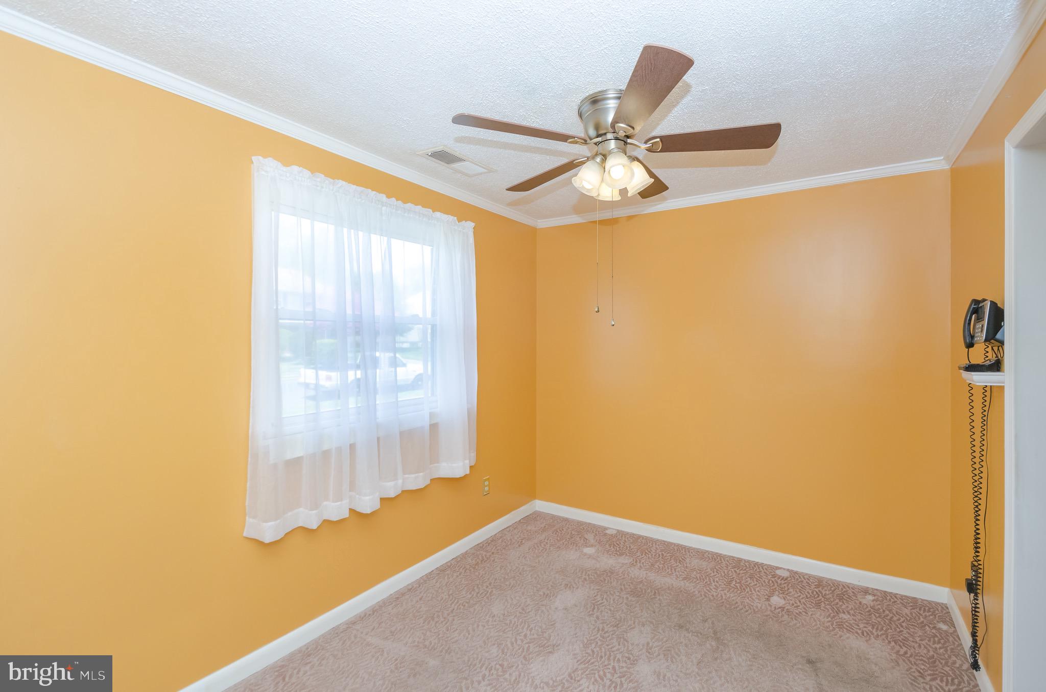 151 Dunlap Road Pasadena, MD 21122 - Photo 3 of 10 Dining room