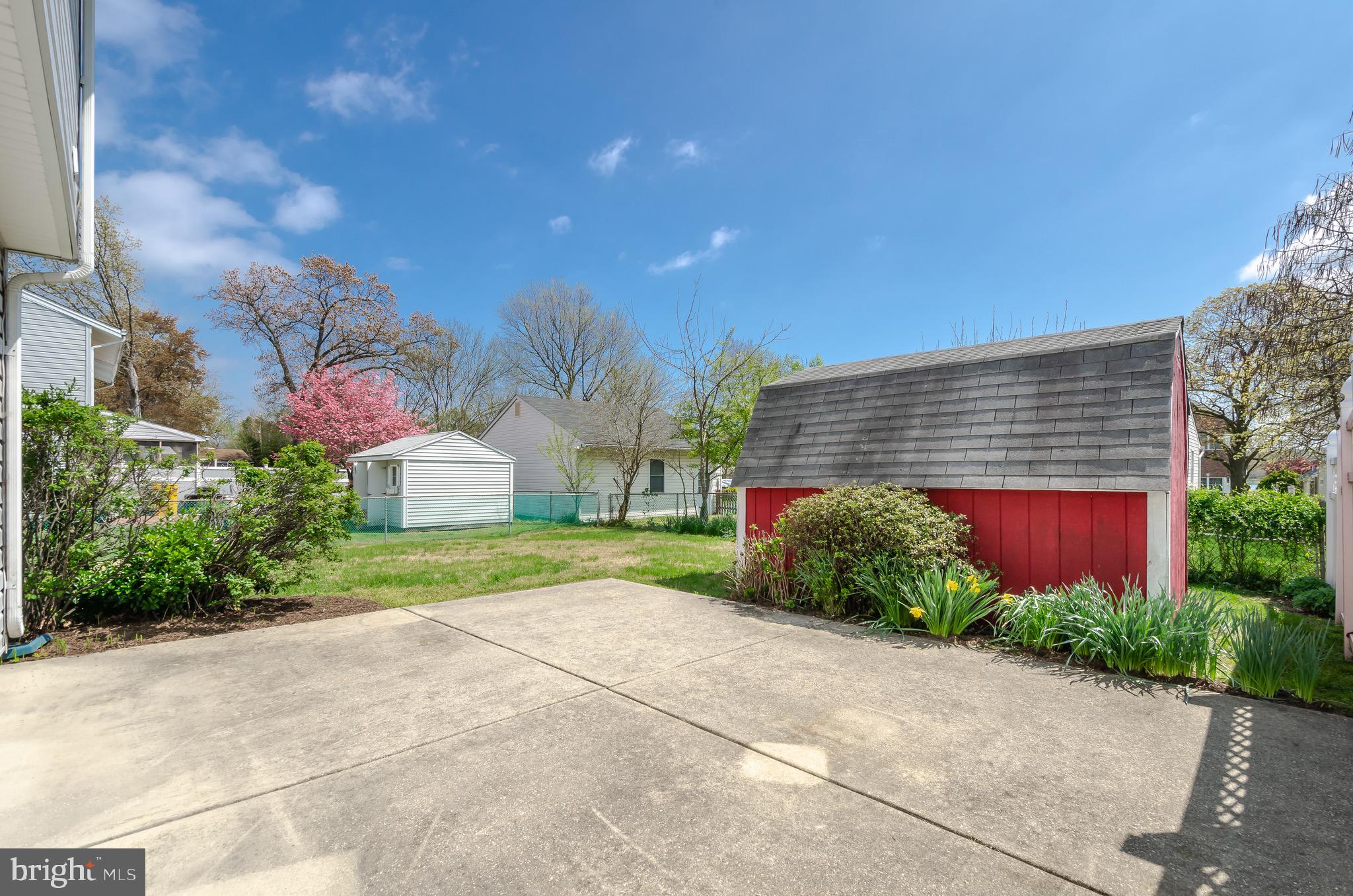 151 Dunlap Road Pasadena, MD 21122 - Photo 8 of 10 Huge Yard