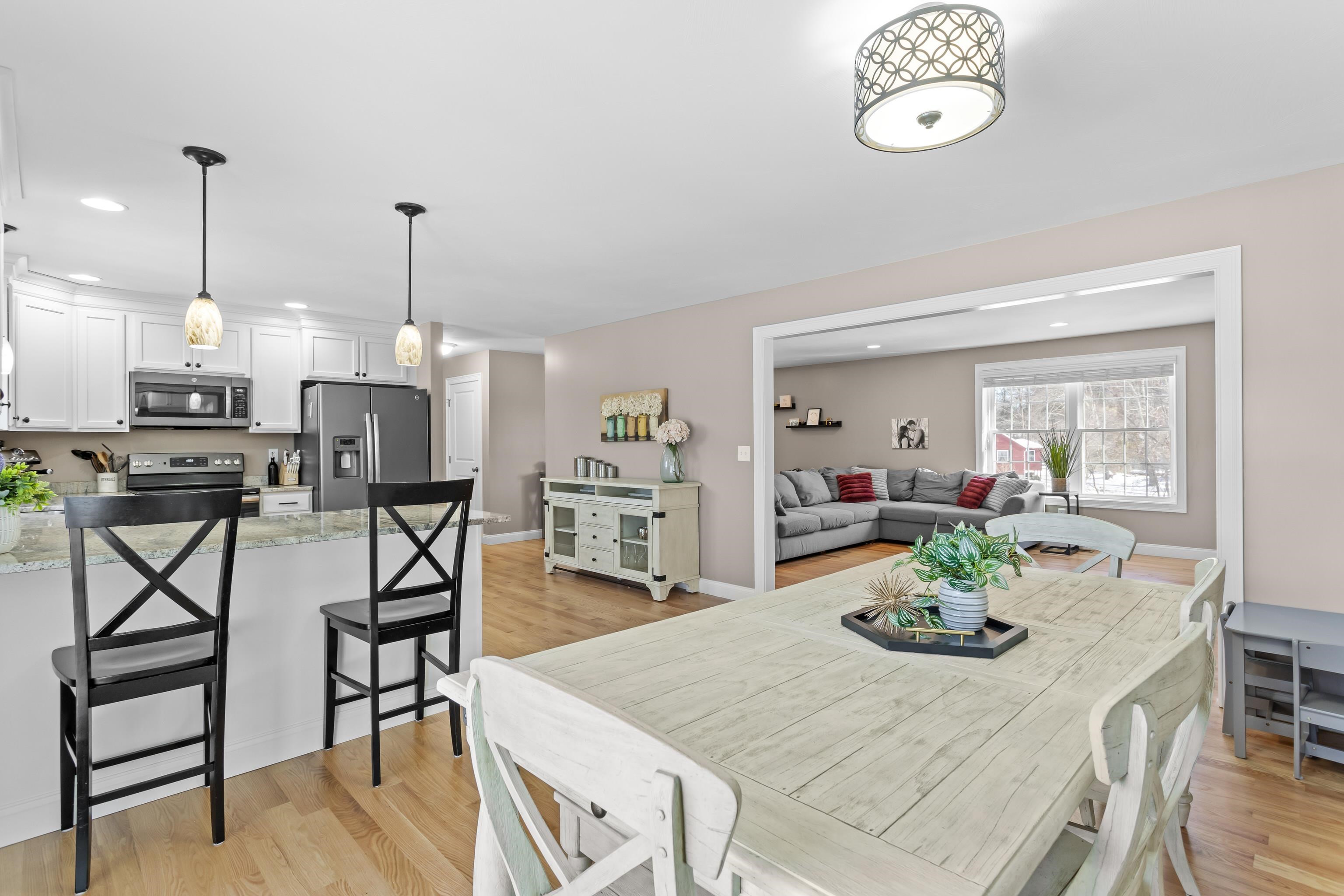 63 Hardy Road, Unit B Londonderry, NH 03053 - Photo 14 of 29