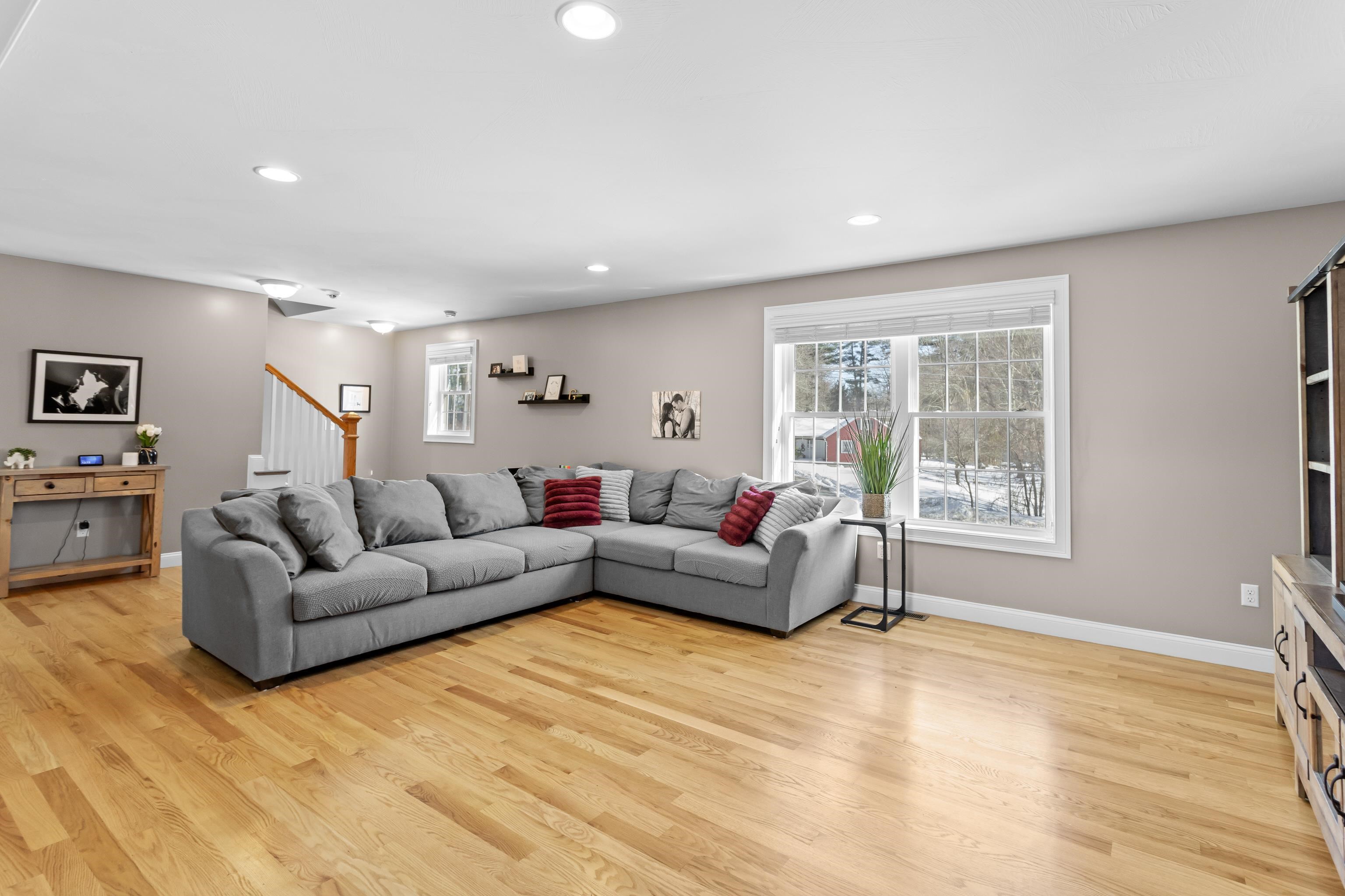 63 Hardy Road, Unit B Londonderry, NH 03053 - Photo 17 of 29