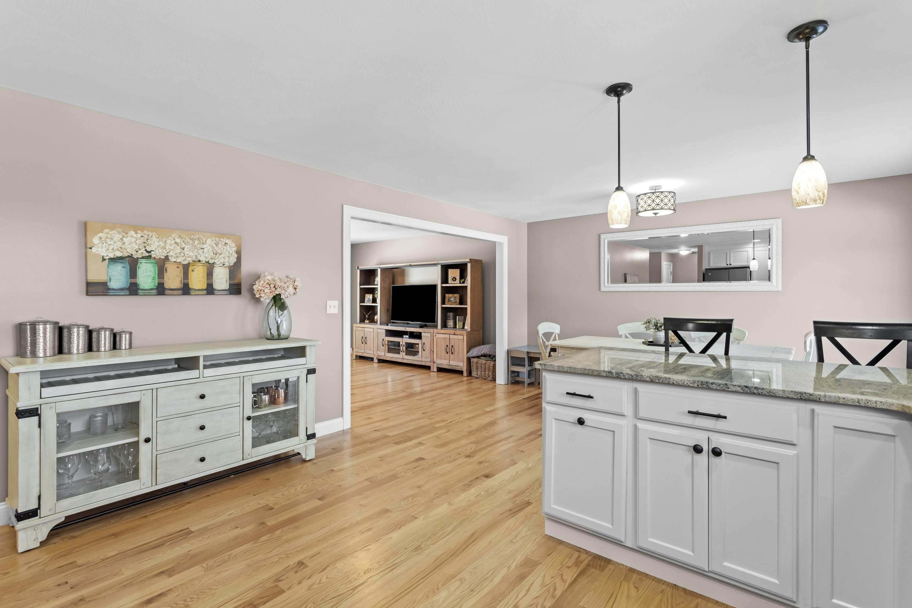 63 Hardy Road, Unit B Londonderry, NH 03053 - Photo 7 of 29