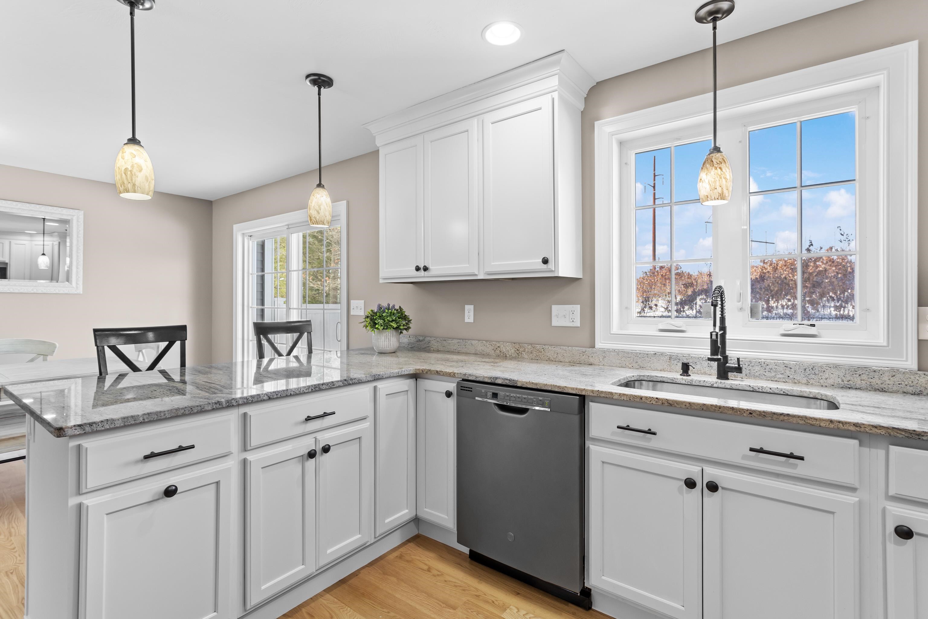 63 Hardy Road, Unit B Londonderry, NH 03053 - Photo 9 of 29