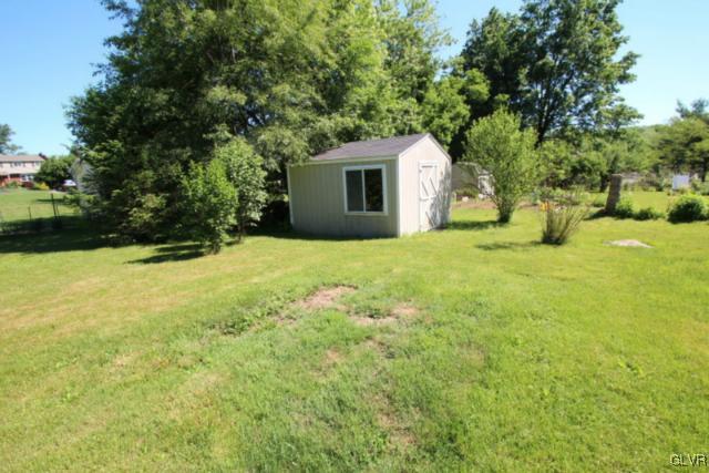 6411 Tupelo Road Allentown, PA 18104 - Photo 8 of 26 Gallery Image 8