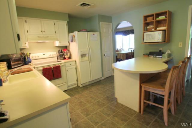 6411 Tupelo Road Allentown, PA 18104 - Photo 10 of 26 Gallery Image 10