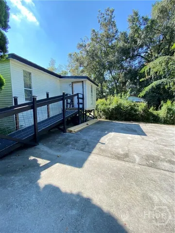 $1,300 | 1611 East Henry Street, Unit B, Savannah, GA 31404