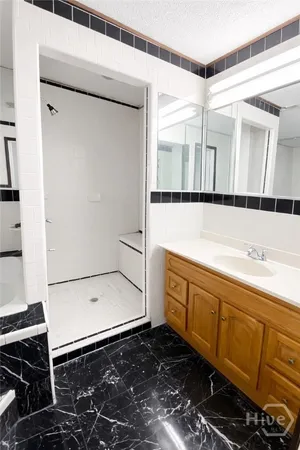$1,300 | 1611 East Henry Street, Unit B, Savannah, GA 31404