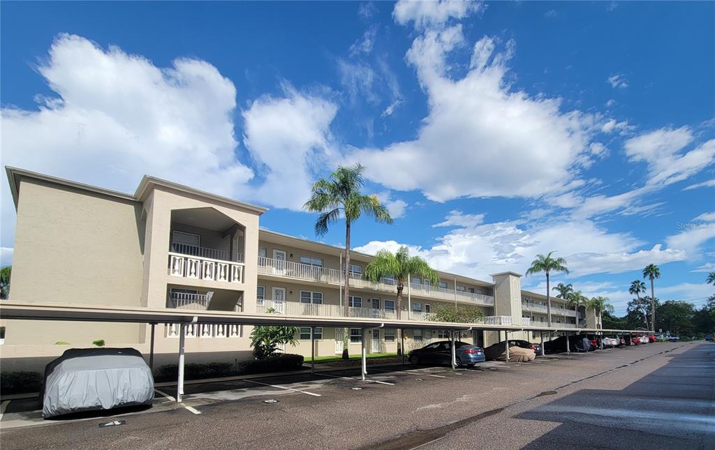 a car parked in front of a building