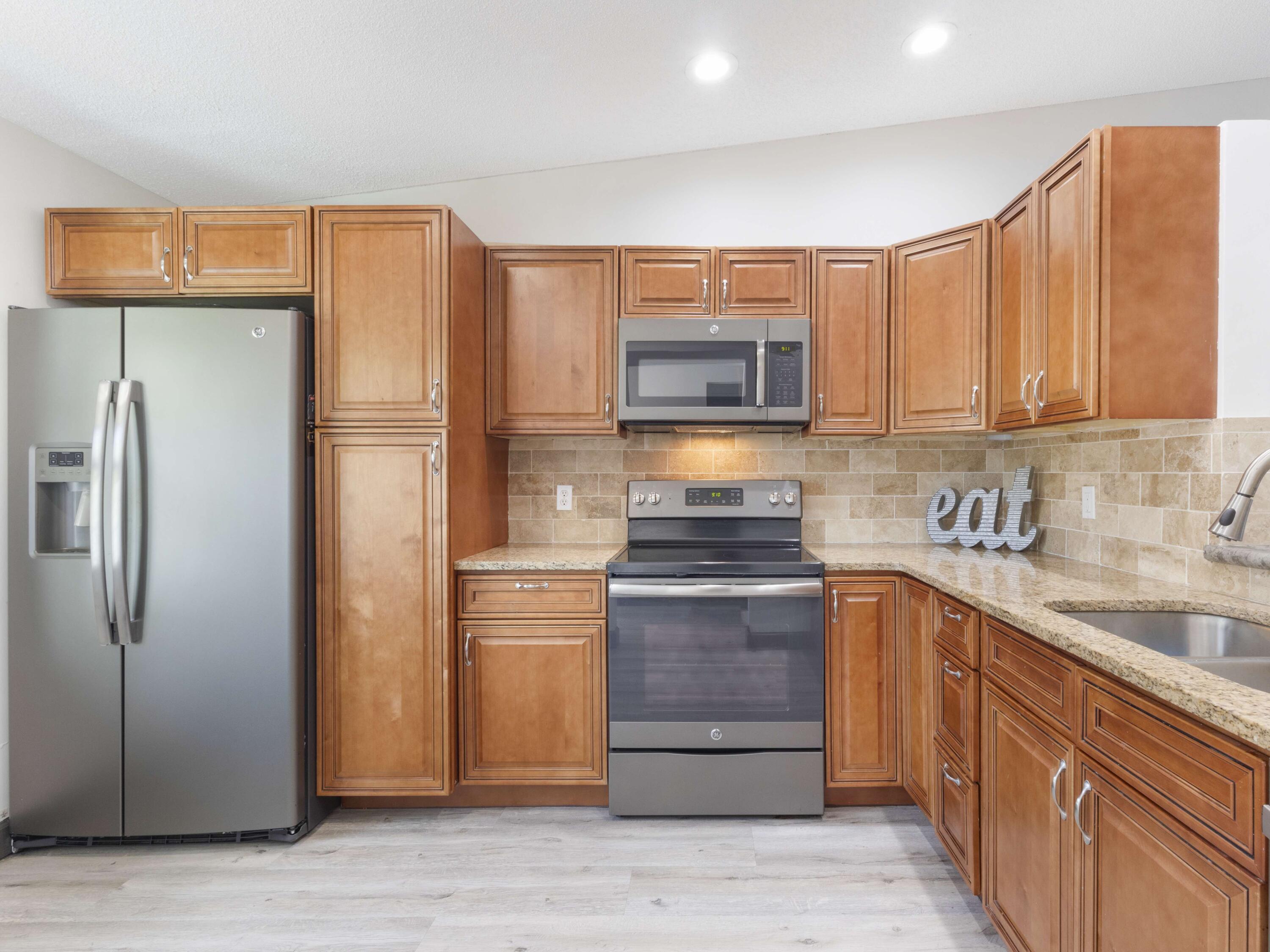 8652 Overset Lane Boca Raton, FL 33496 - Photo 6 of 42 Kitchen