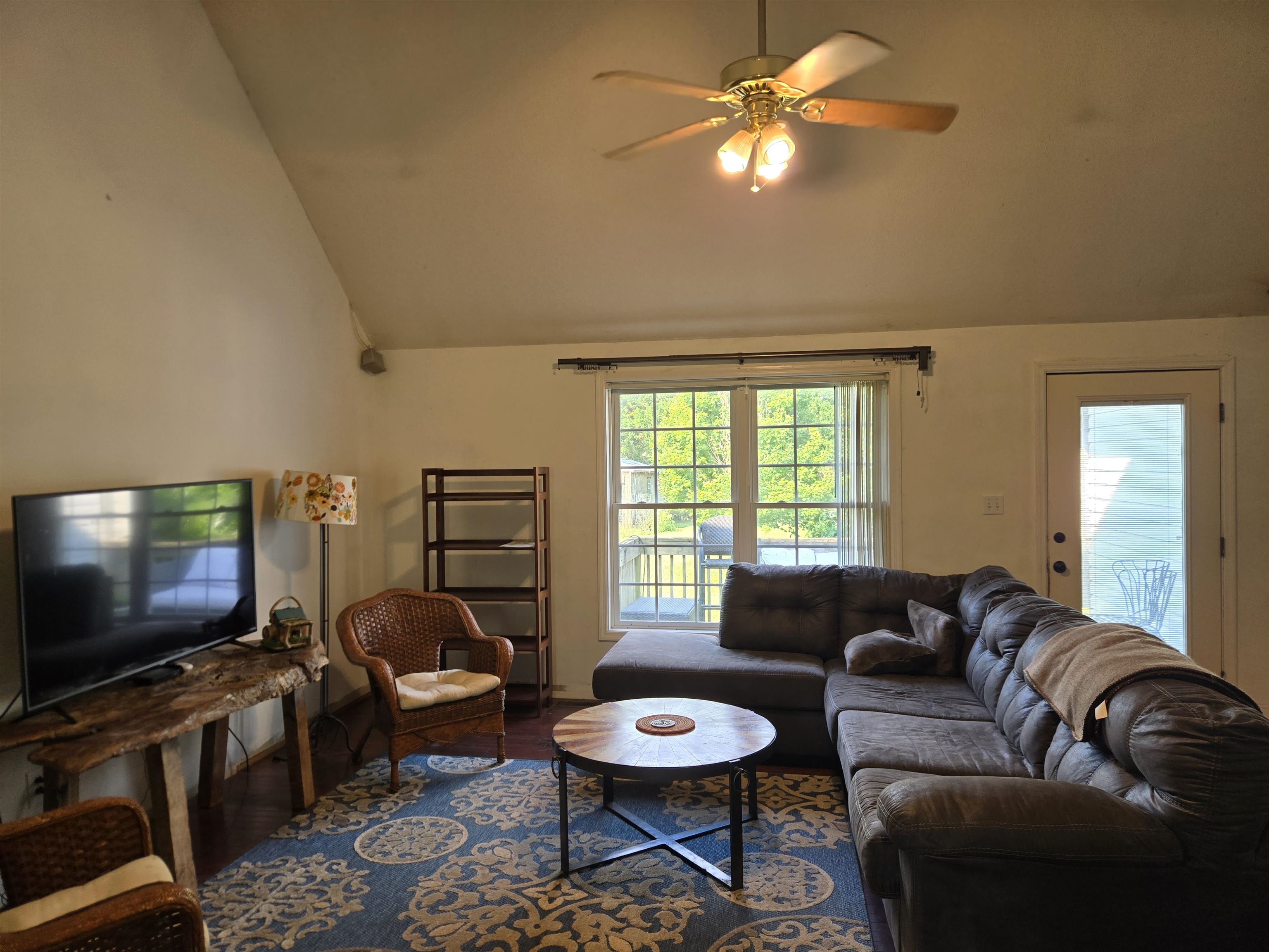 3652 New Cut Road Inman, SC 29349 - Photo 2 of 17 Living Room