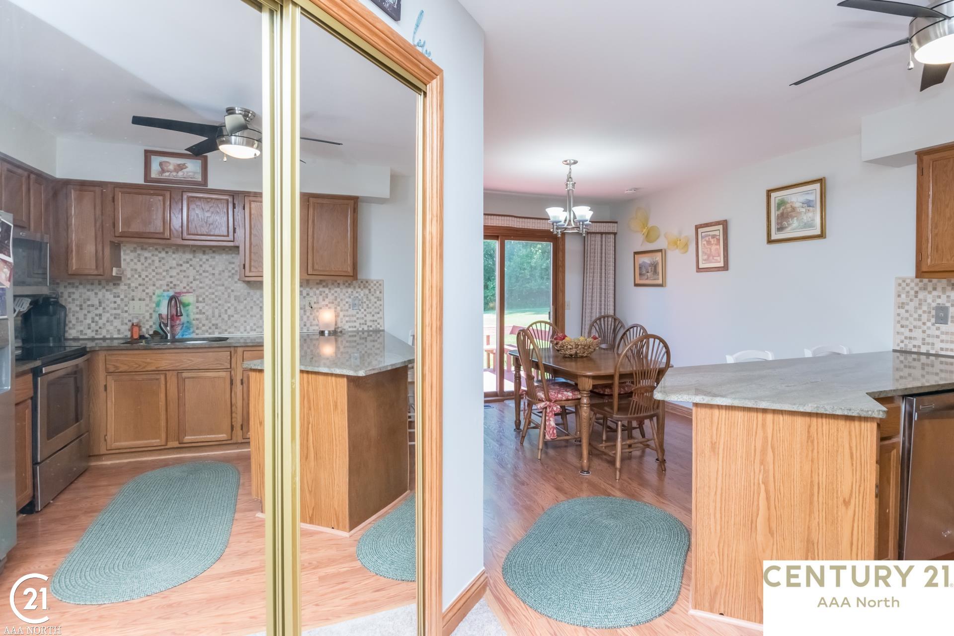 2327 Rochelle Park Drive Rochester Hills, MI 48309 - Photo 22 of 58
