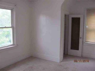 3612 Beecher Road Flint, MI 48503 - Photo 7 of 10 20121175-6.JPG