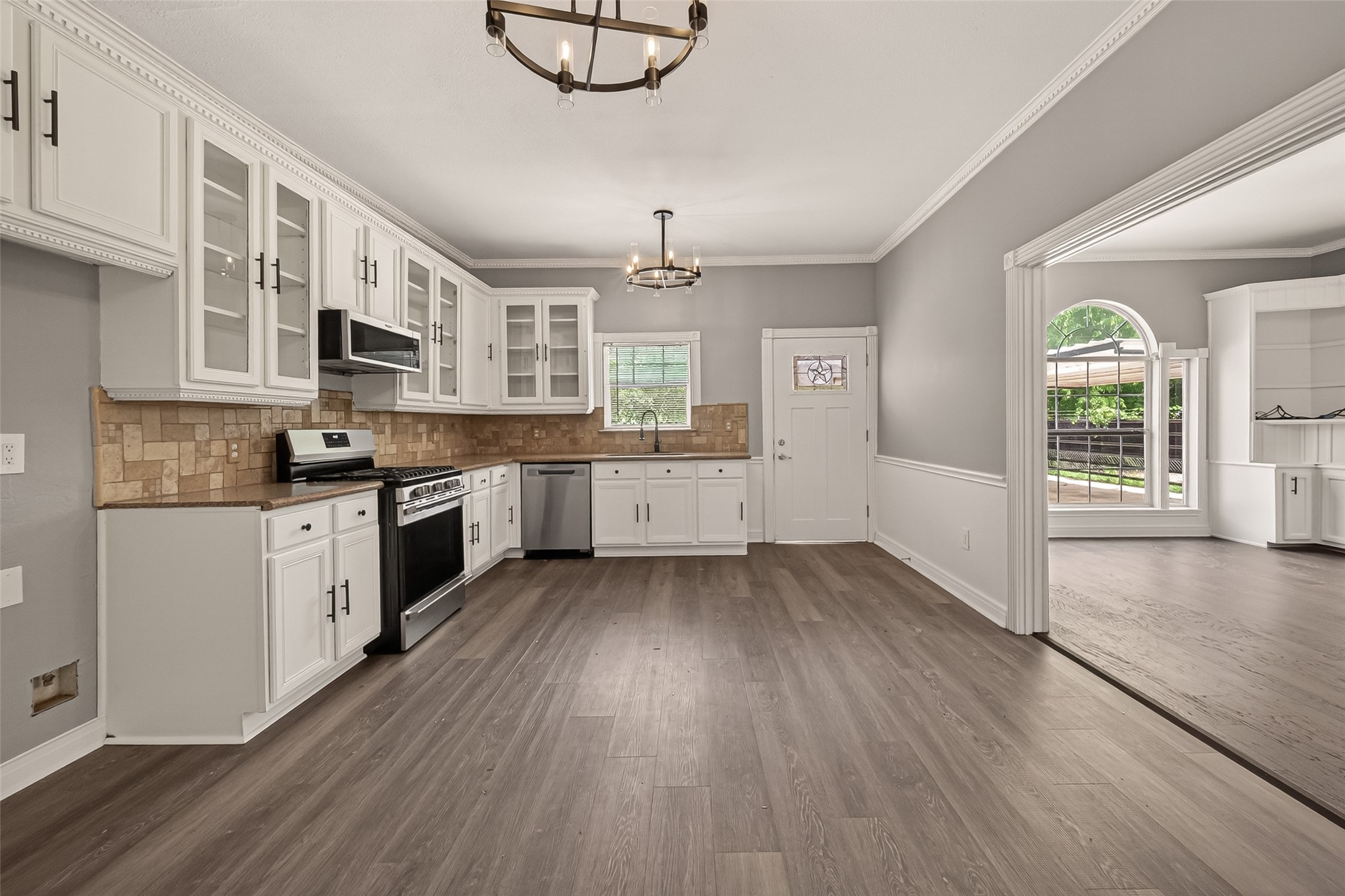 2120 Fulton Street Houston, TX 77009 - Photo 12 of 43