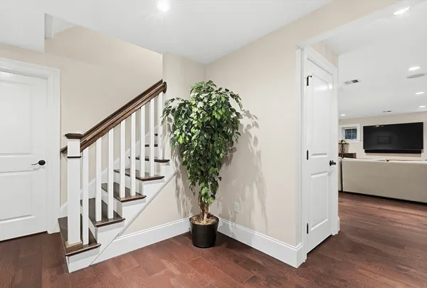 $3,000,000 | 194 Lindbergh Avenue, Needham, MA 02494