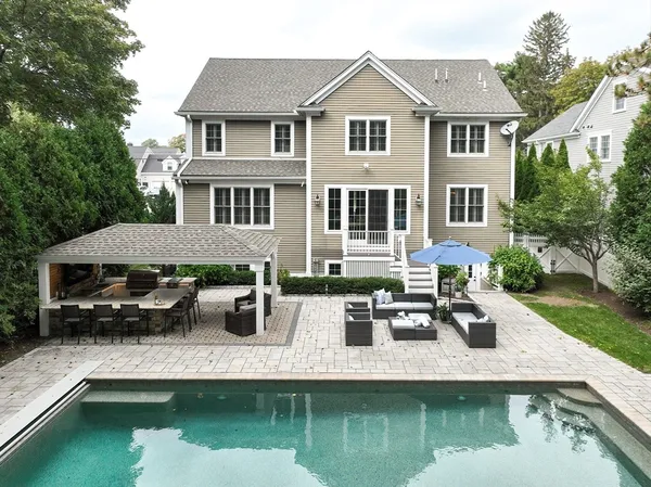 $3,000,000 | 194 Lindbergh Avenue, Needham, MA 02494